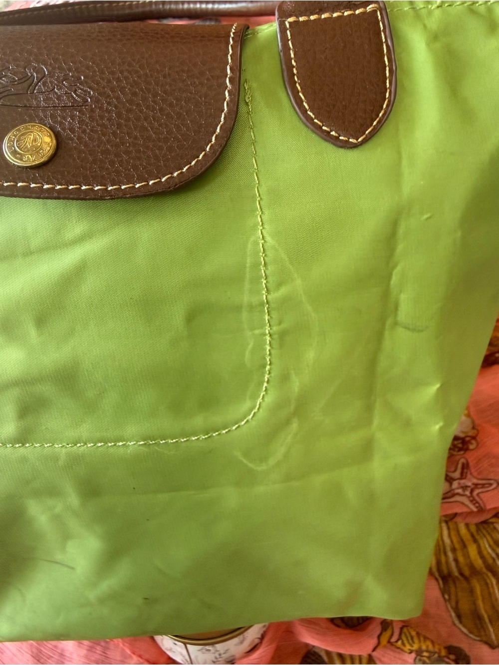 Longchamp Green Nylon Tote – Like New – Brown Leather Handles – Classic Le Pliag - Picture 12 of 14